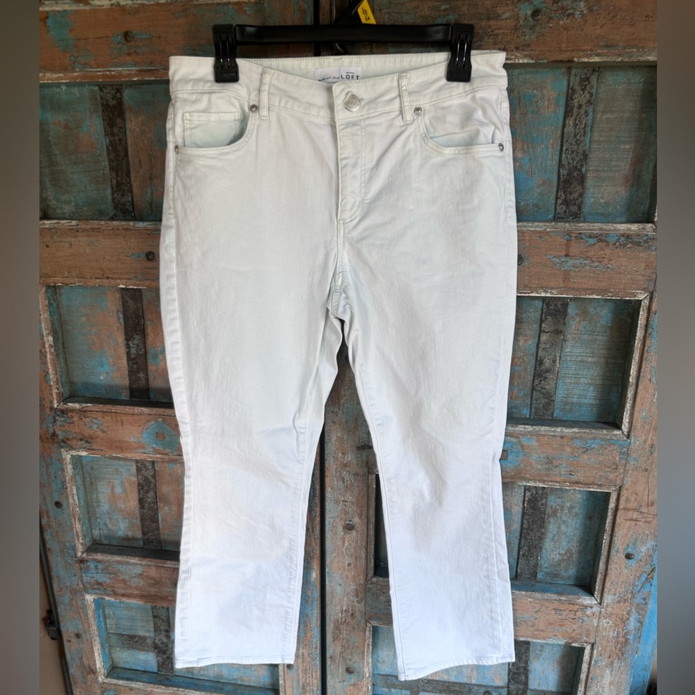 Curvy kick crop Ann Taylor Loft jeans